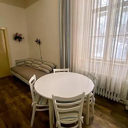 Apartma 299 Aparthotel