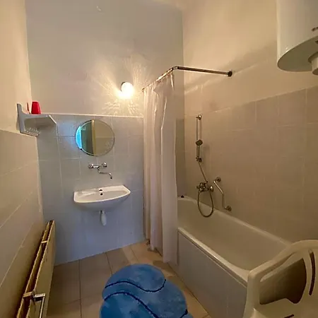 Apartma 299